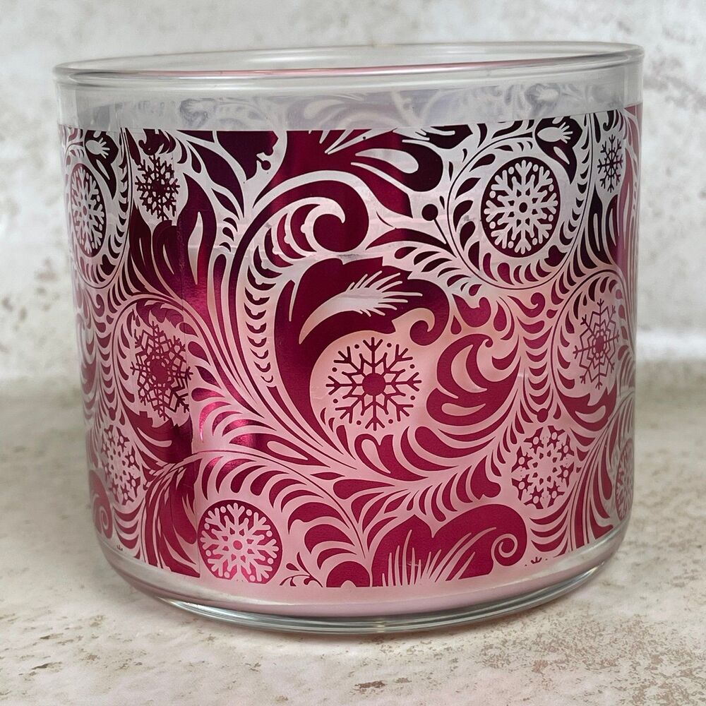 Bath & Body Works | Cranberry Pear Bellini 3-Wick Candle - Picture 4 of 6